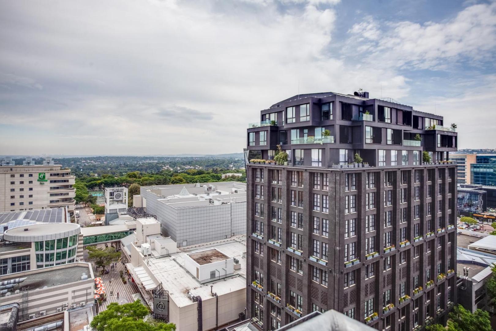 Urban Oasis At The Median Apartment Johannesburg