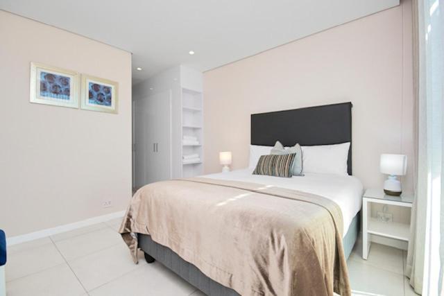 Apartamento Two Bed En-suite At The Terrace Sandton Gate Joanesburgo