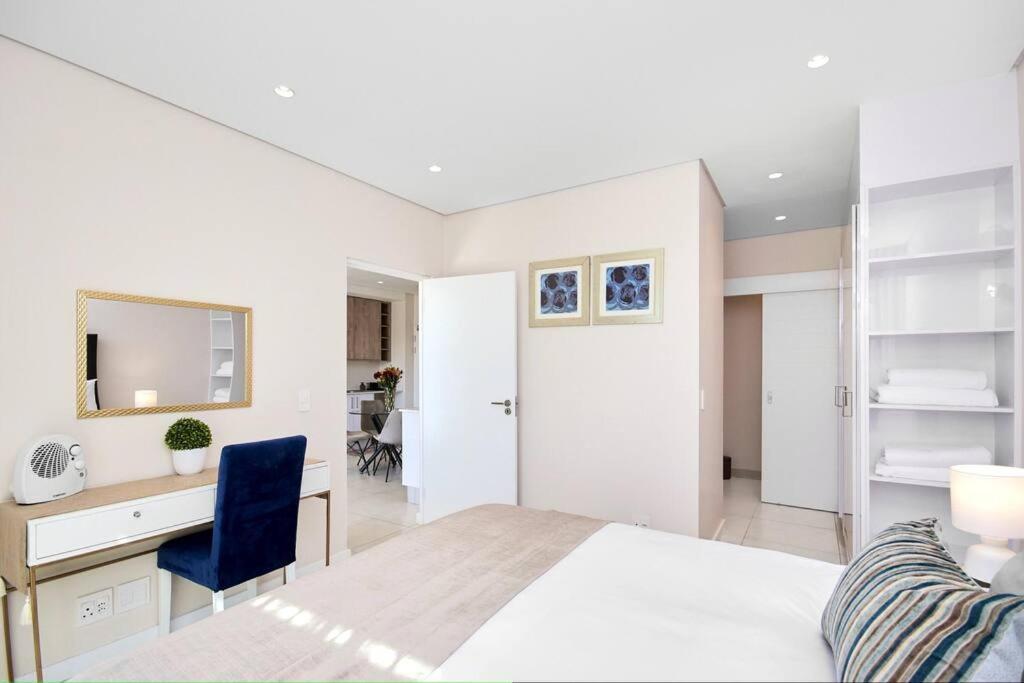 Căn hộ Stunning 2 Bed In Sandton *