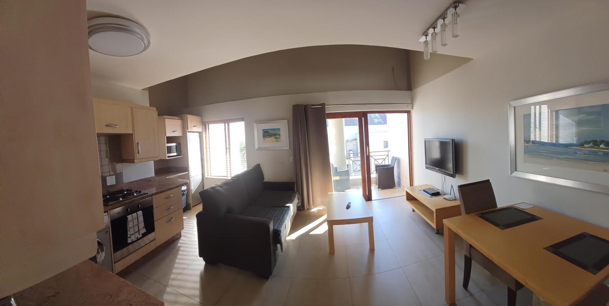 Mount Royal 44 Large 1 Bed With Balcony Apartment *