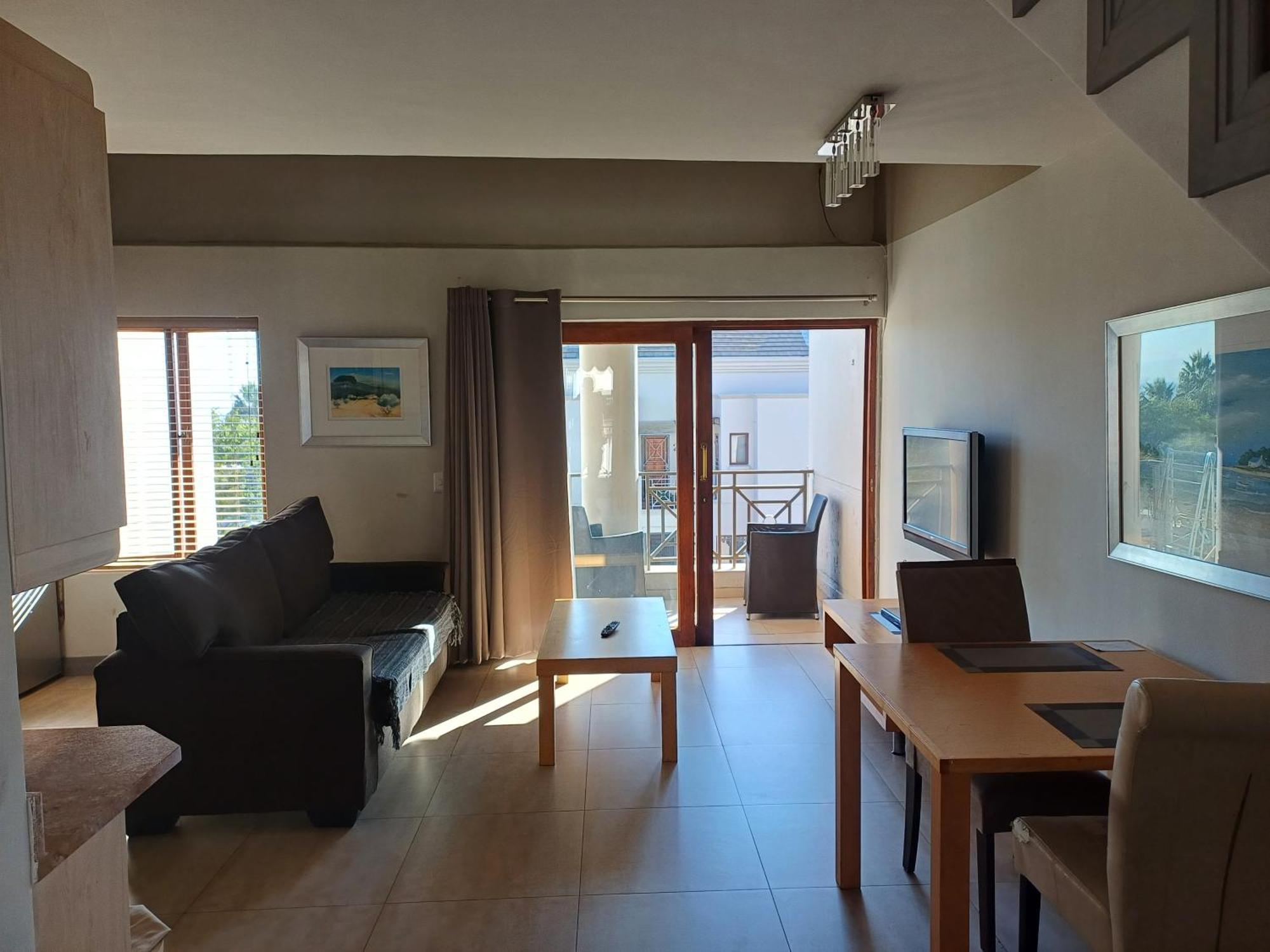 Mount Royal 44 Large 1 Bed With Balcony Apartment Johannesburg