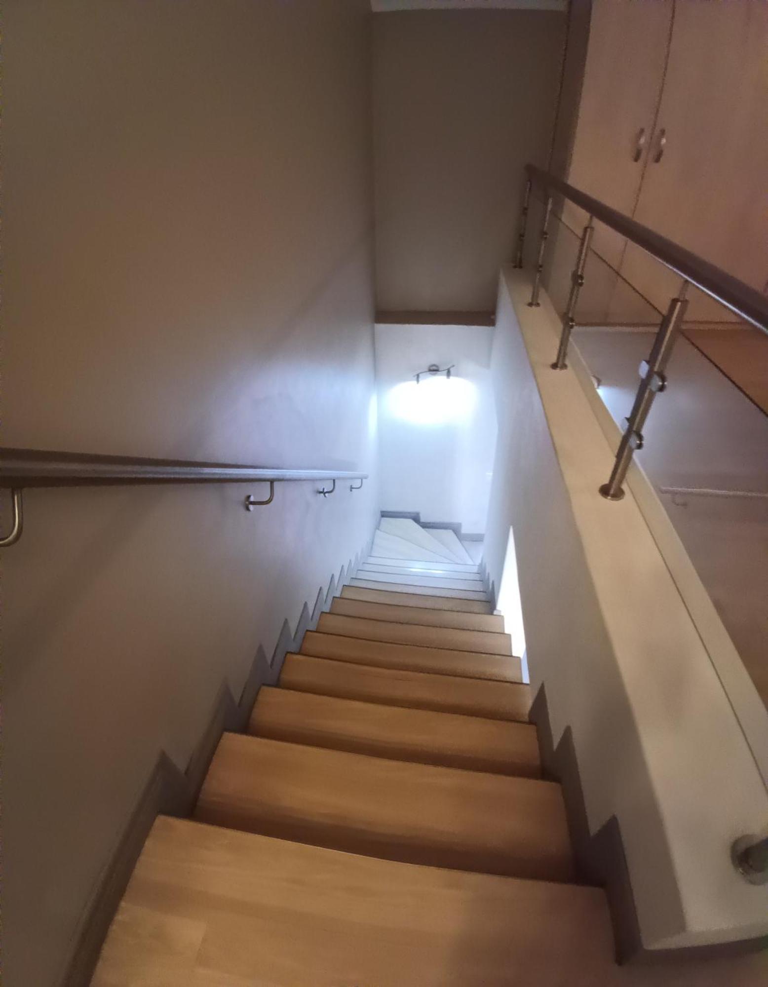 Mount Royal 44 Large 1 Bed With Balcony Apartment *
