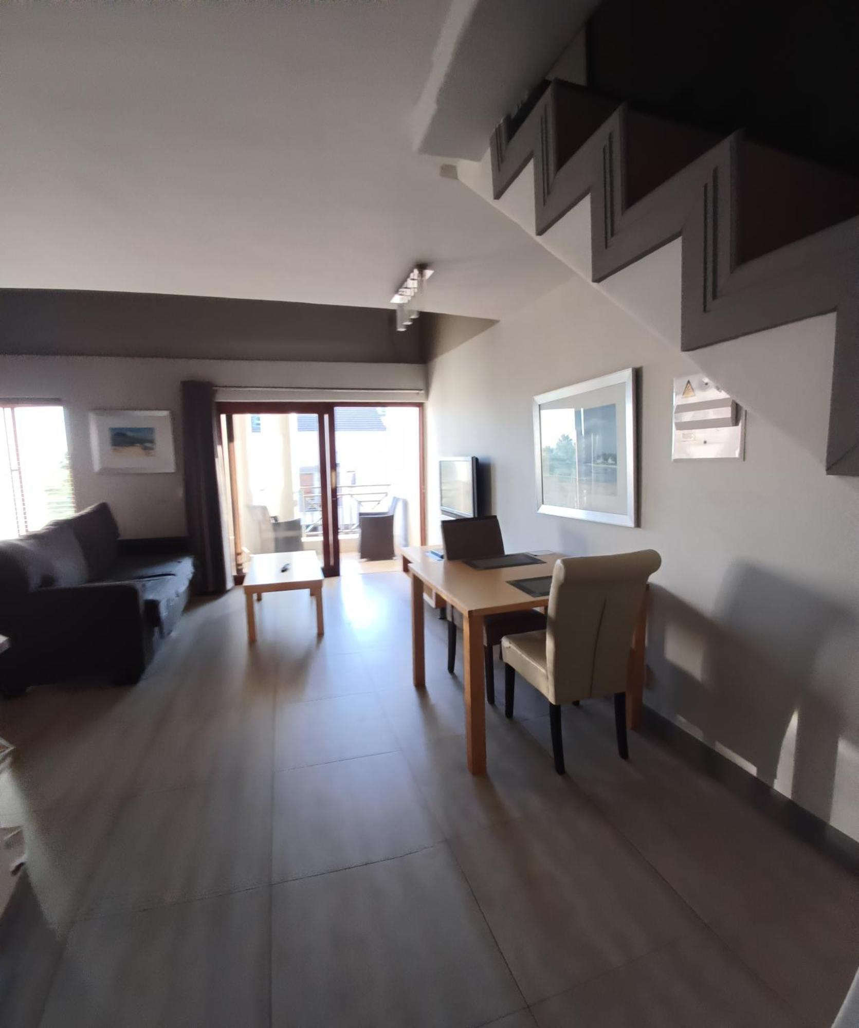 Mount Royal 44 Large 1 Bed With Balcony Apartment
