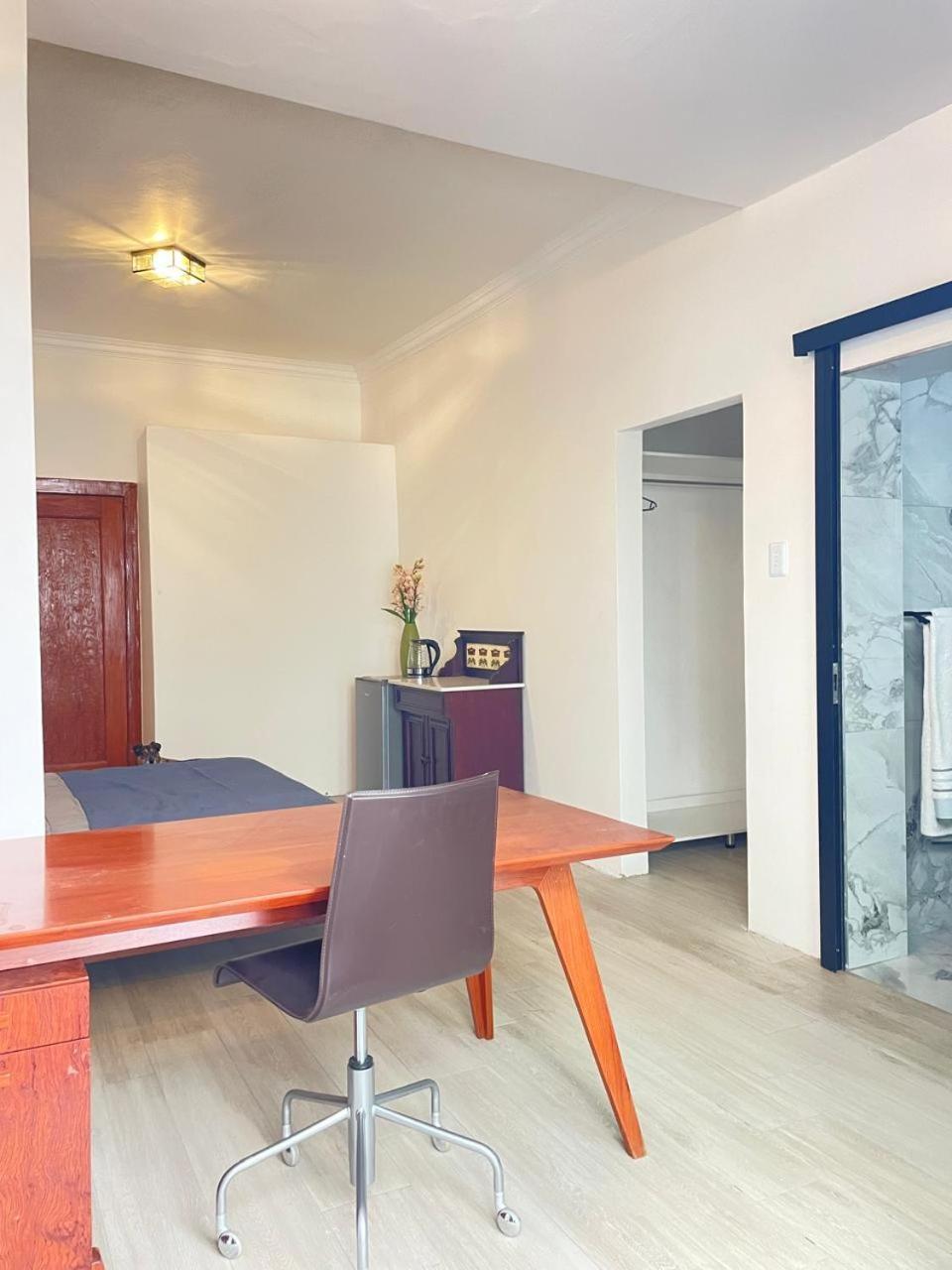 Regenerate2health House Guest house *