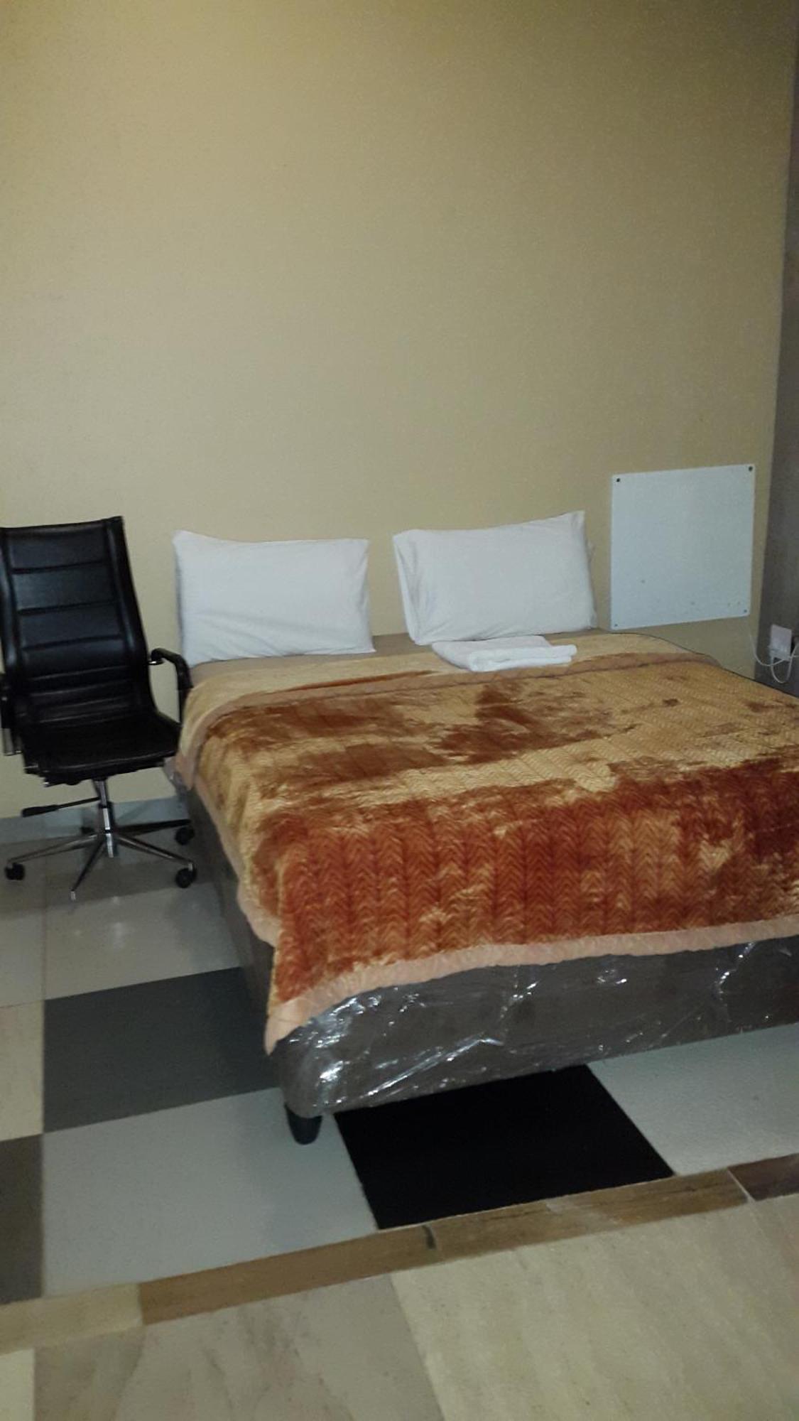 Monarchy Guest house Johannesburg