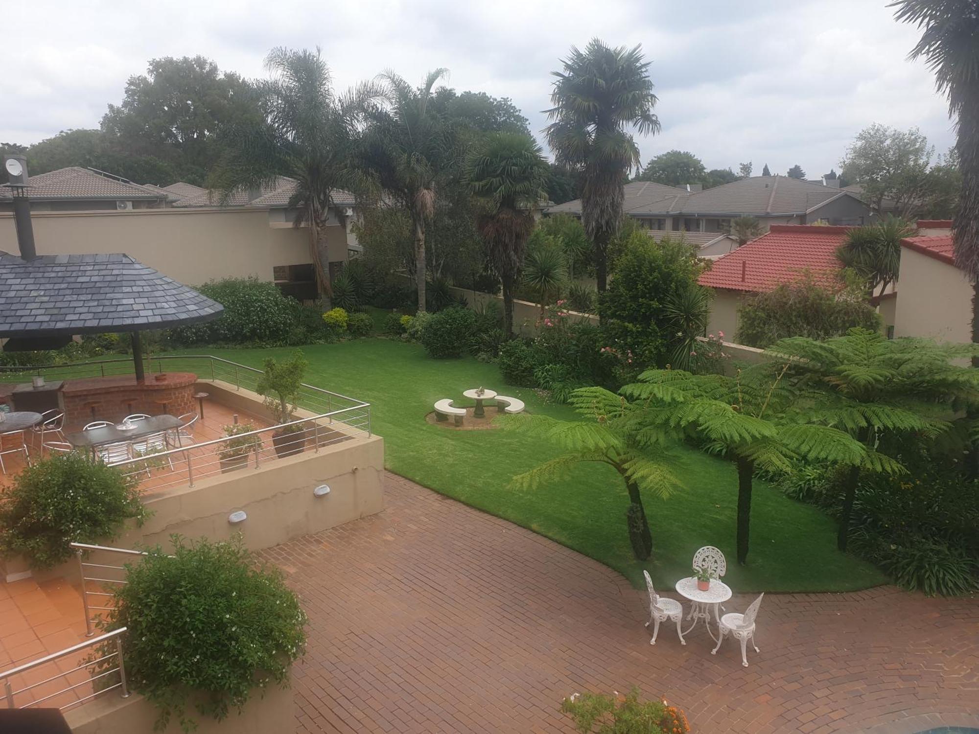 125 On Buuren Road * Johannesburg
