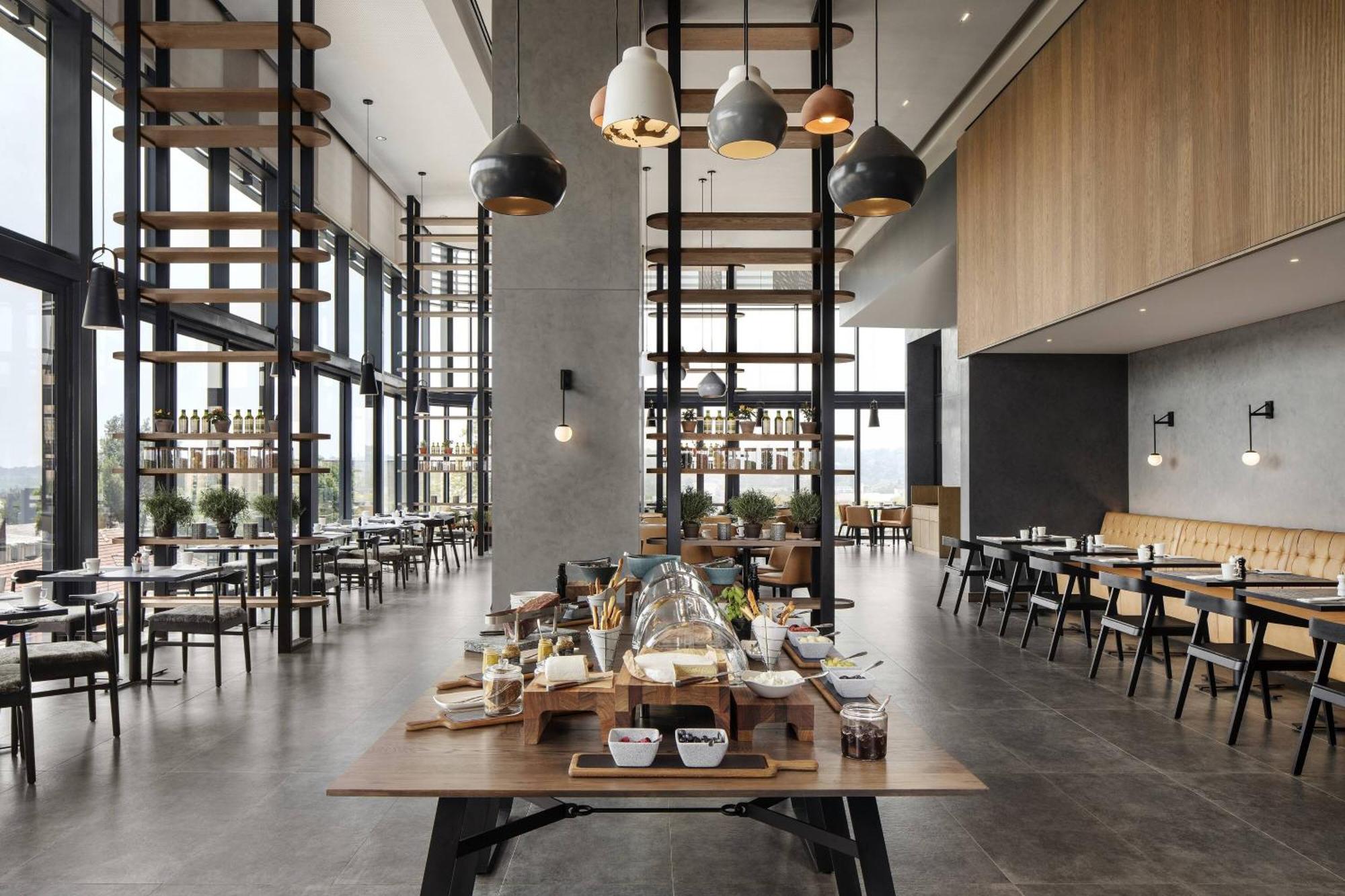 Marriott Executive Johannesburg, Melrose Arch 5*
