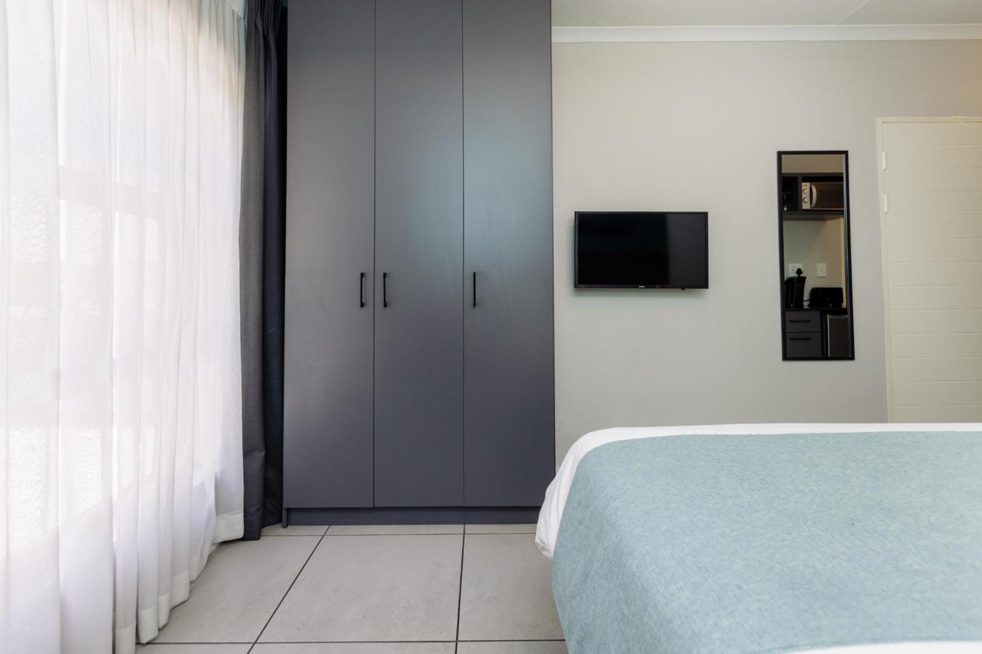 Mint Express Melrose View * Johannesburg