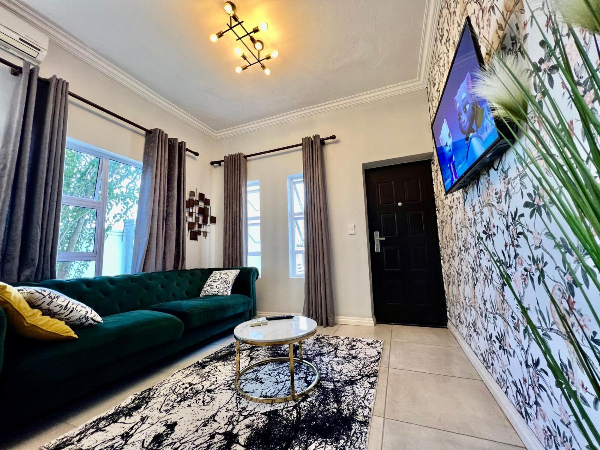Khách sạn hẻo lánh 435 On Vale Boutique *