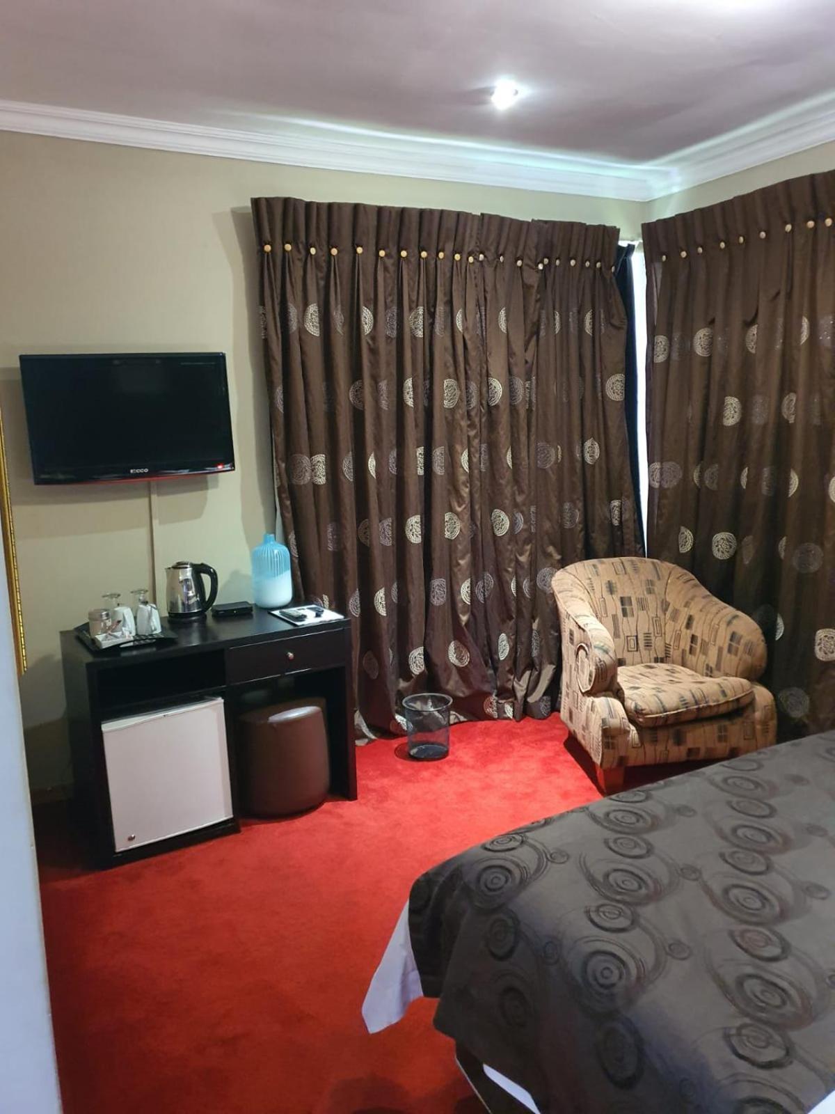 Houghton Guest house 4*