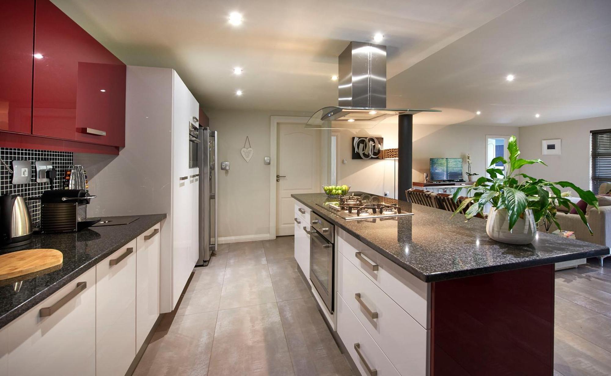 Dynasty Forest Sandown Serviced & Self Catering * Johannesburg
