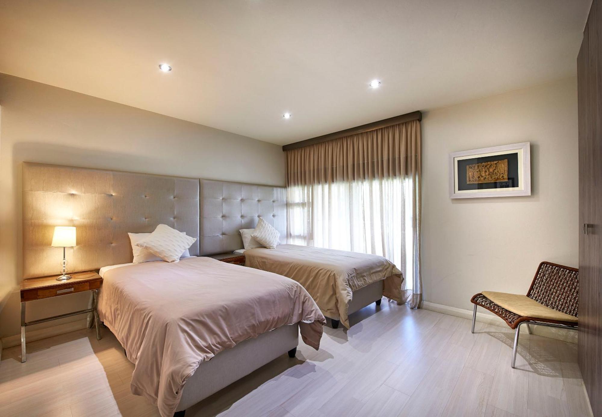 Dynasty Forest Sandown Serviced & Self Catering * Johannesburg