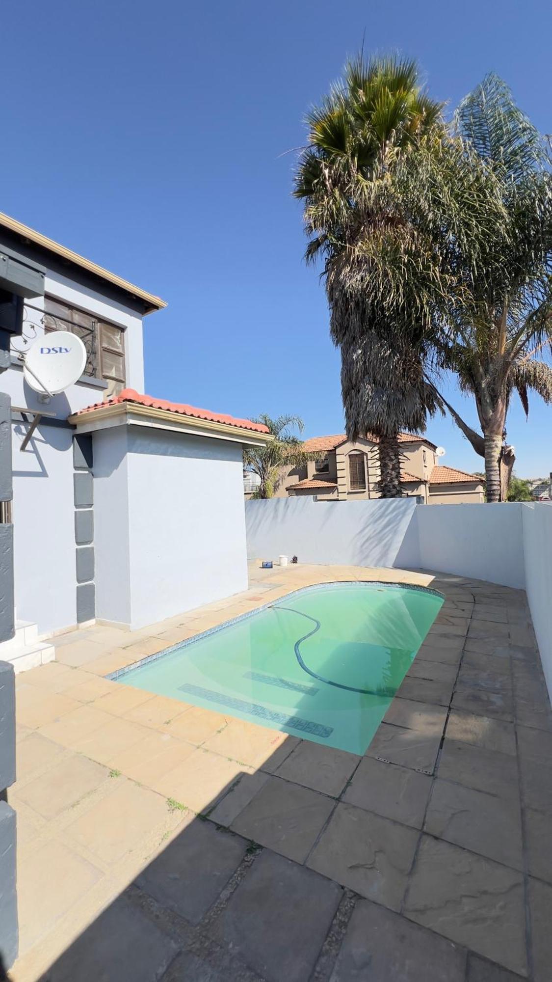 Kwetu Prop Homestay Johannesburg