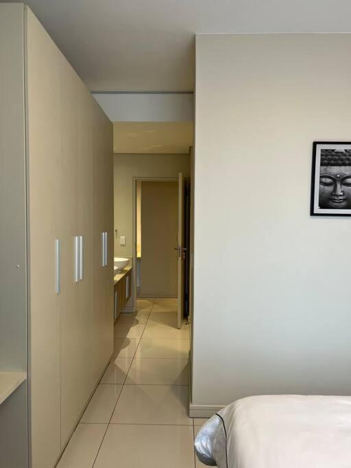 Tyrwhitt Apartment *