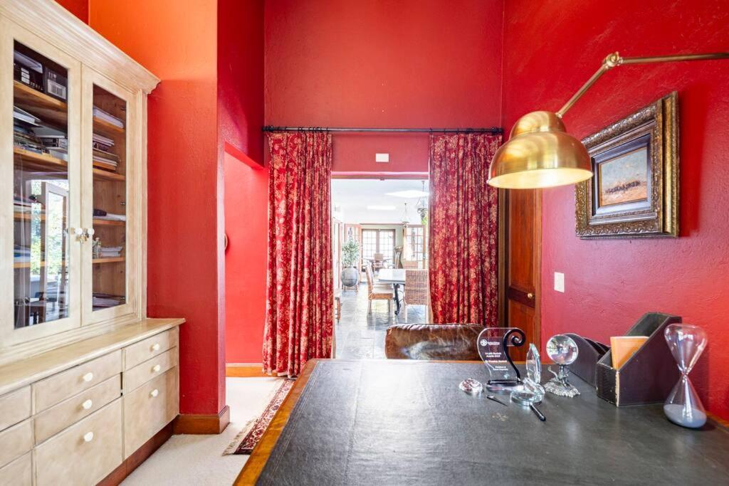 Picturesque Garden Villa, Illovo House Villa