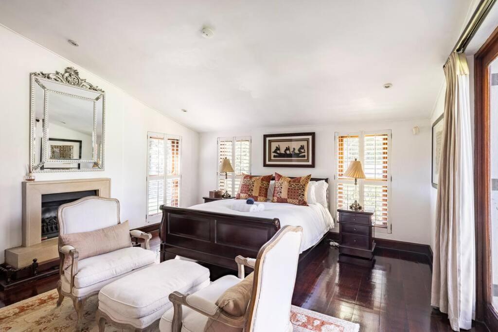 Picturesque Garden Villa, Illovo House Villa *