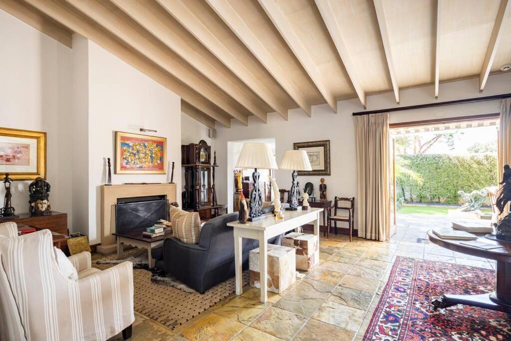 Picturesque Garden Villa, Illovo House Johannesburg