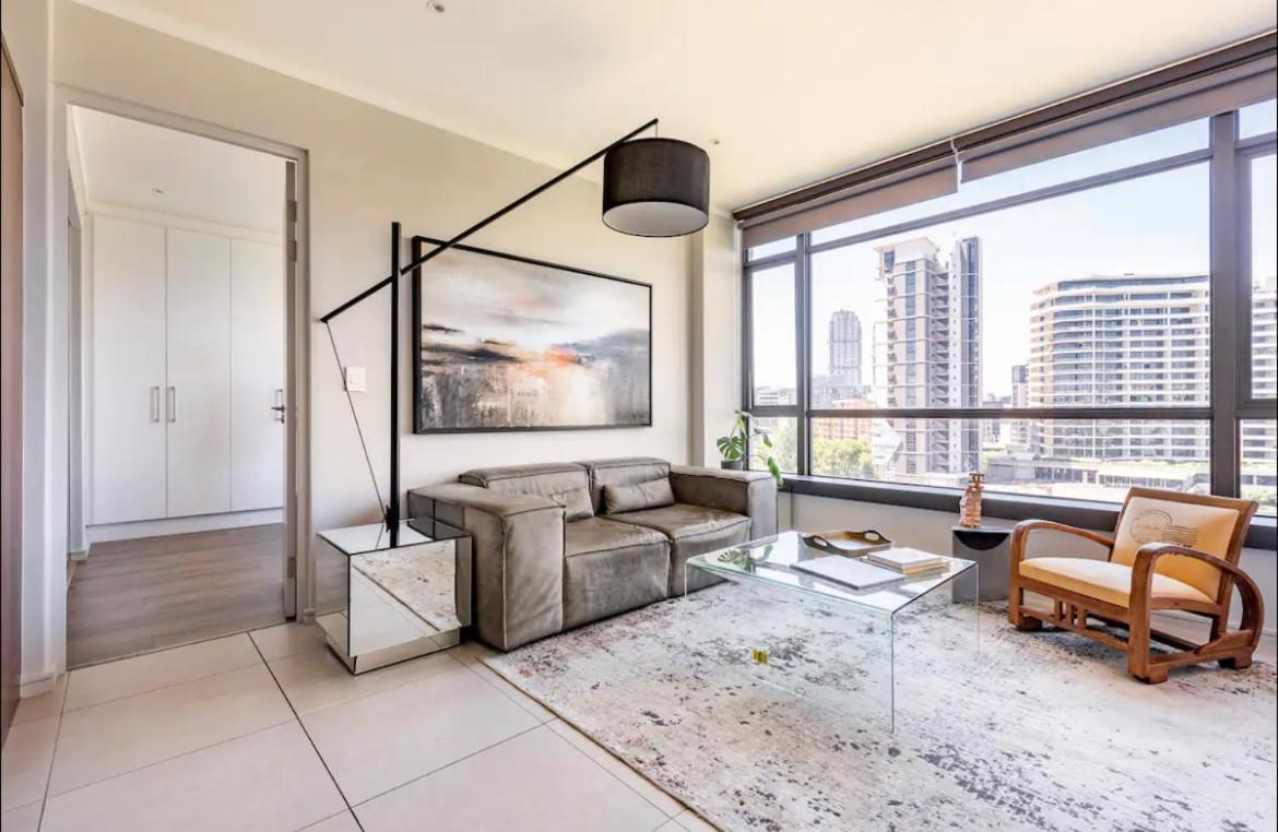 New Luxury Spacious Apartment Johannesburg