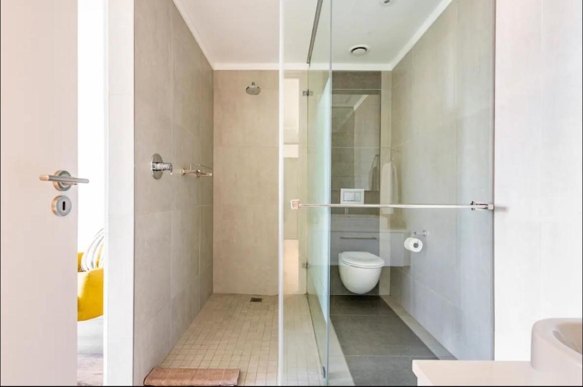 New Luxury Spacious Apartment
