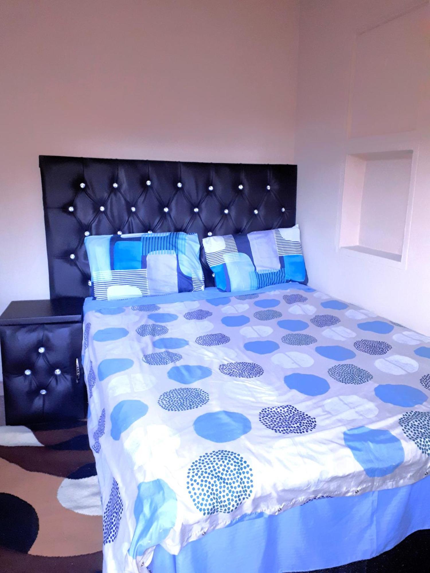 Relax In Aberdeen Apartment Johannesburg