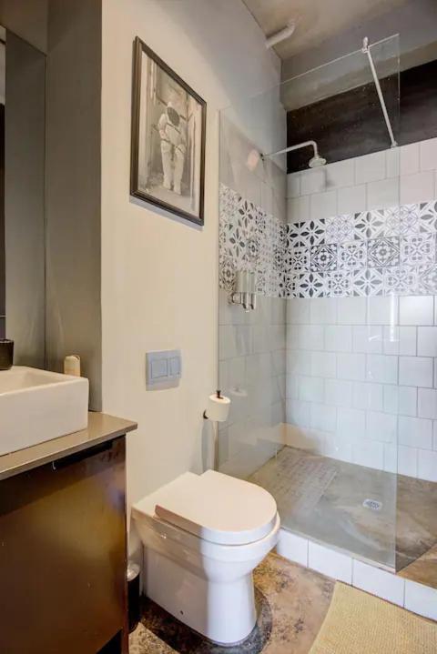 Apartment The Jozi Embassy - A Hallmark House