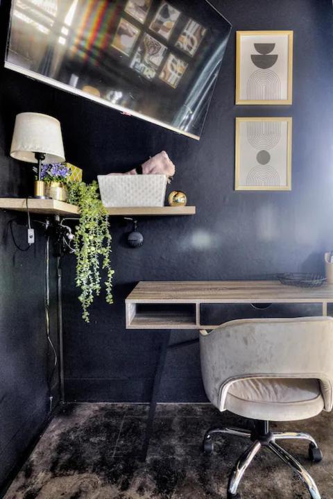 The Jozi Embassy - A Hallmark House Apartment