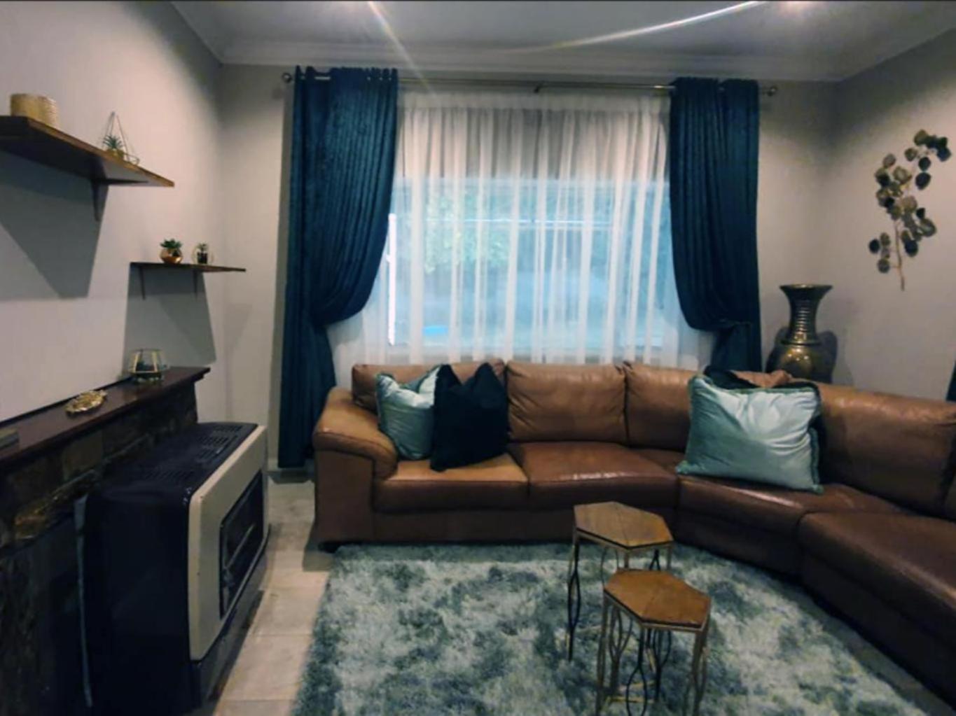 Apartment Away From Johannesburg