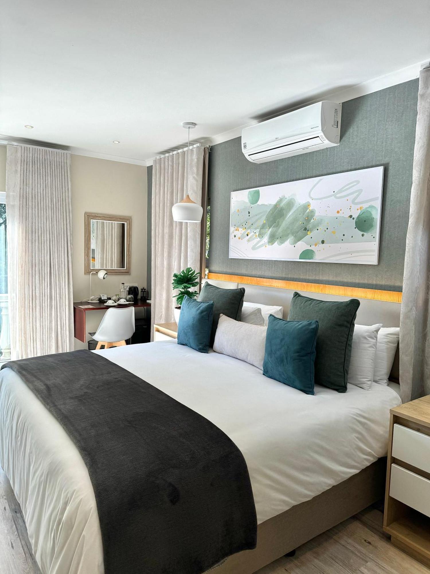 1945 On Kloof Guest house 5*