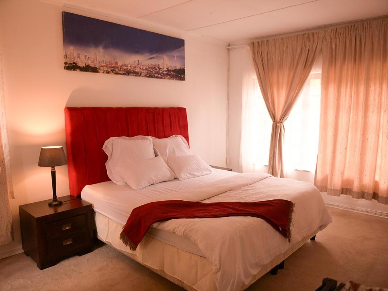 Converge Exquisite Bed & Breakfast