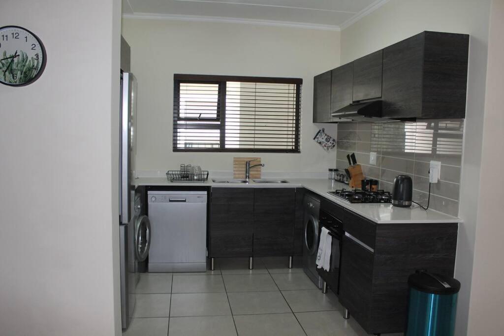Apartment Deep Blue 2 Bed In An Estate Johannesburg
