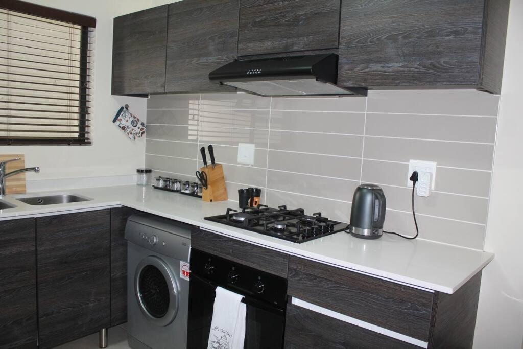 Apartment Deep Blue 2 Bed In An Estate