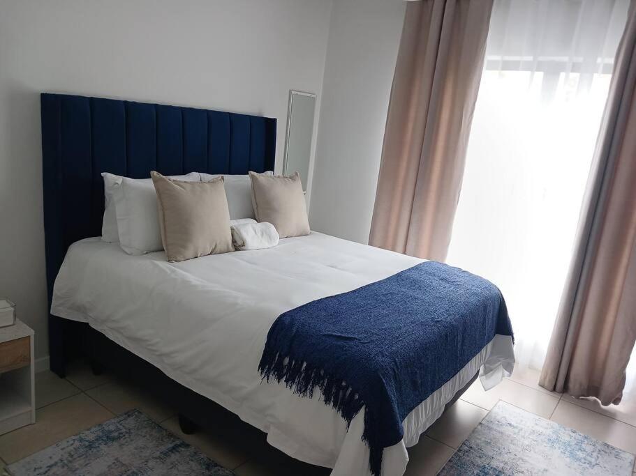 Apartment Deep Blue 2 Bed In An Estate *