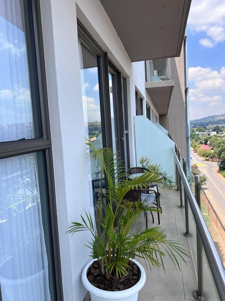 Delight Luxurious 37 Angus Road Bedfordview * Johannesburg