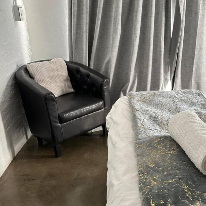 Apartment Cozy 116 Craftmanship Maboneng Johannesburg