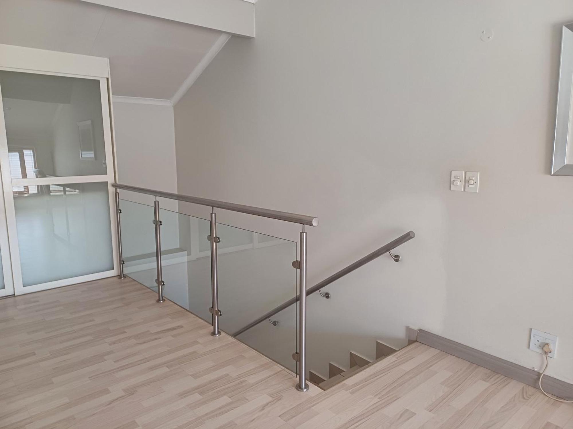 Apartment Mount Royal 47 Large 1 Bed With Balcony *