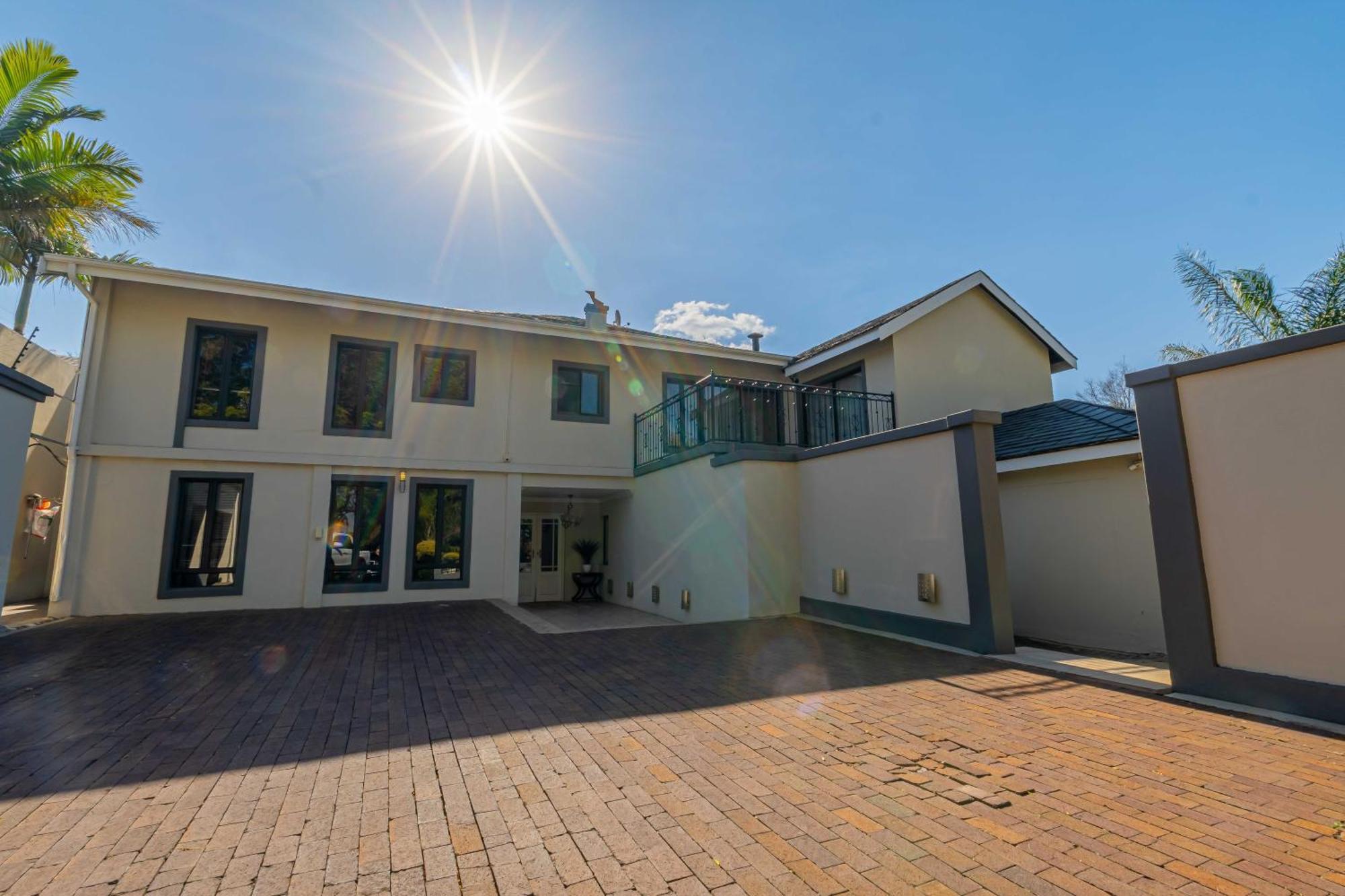 Bryanston Villa *