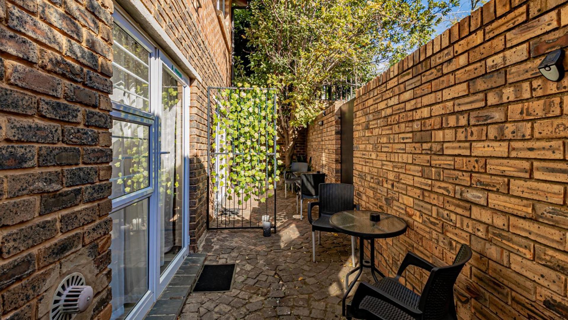 Bnb On 8th Avenue Bed & Breakfast 3*