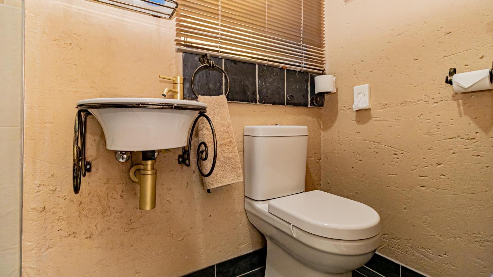 Bnb On 8th Avenue Bed & Breakfast