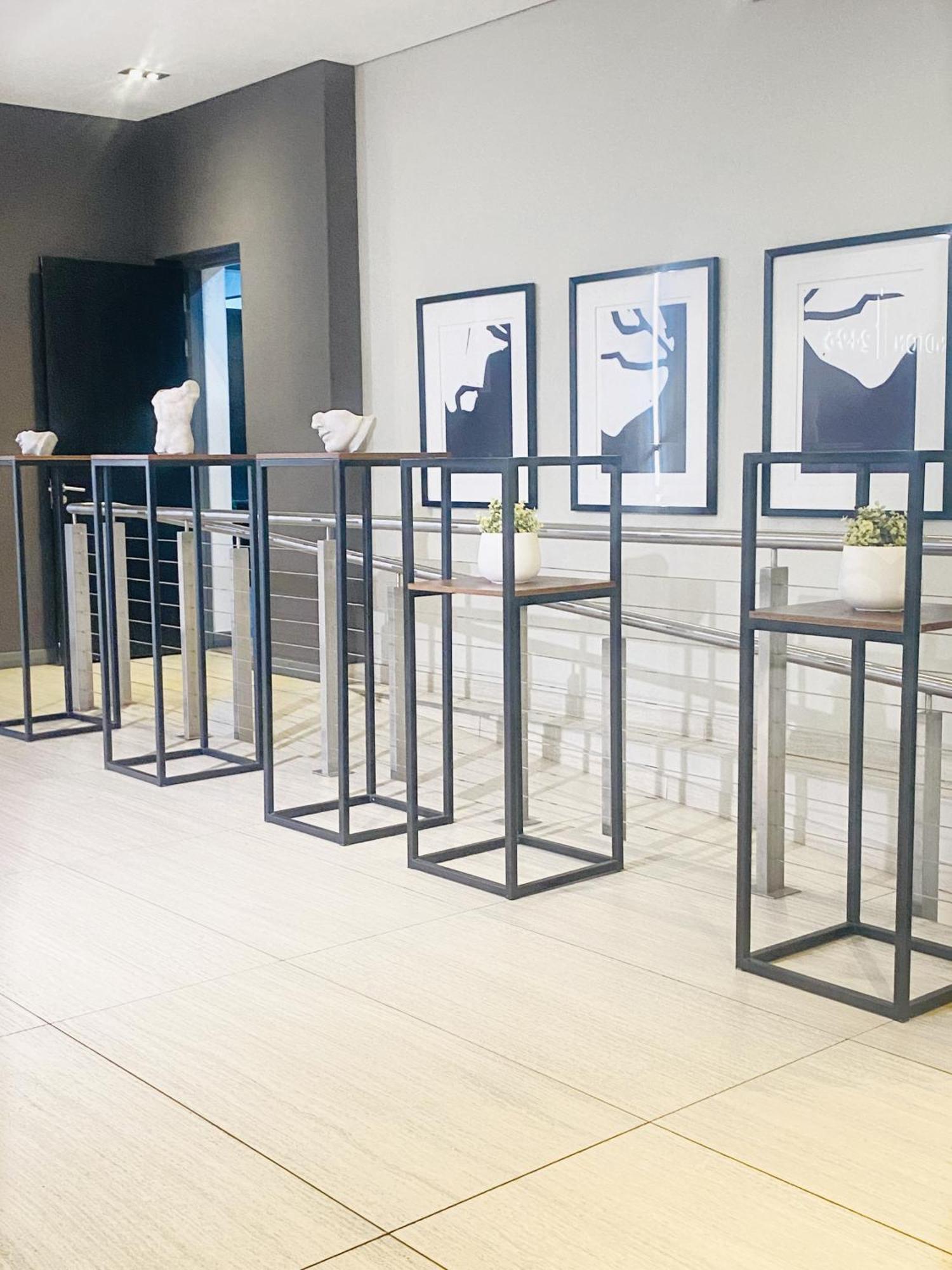Căn hộ Sandton Skye Luxury *