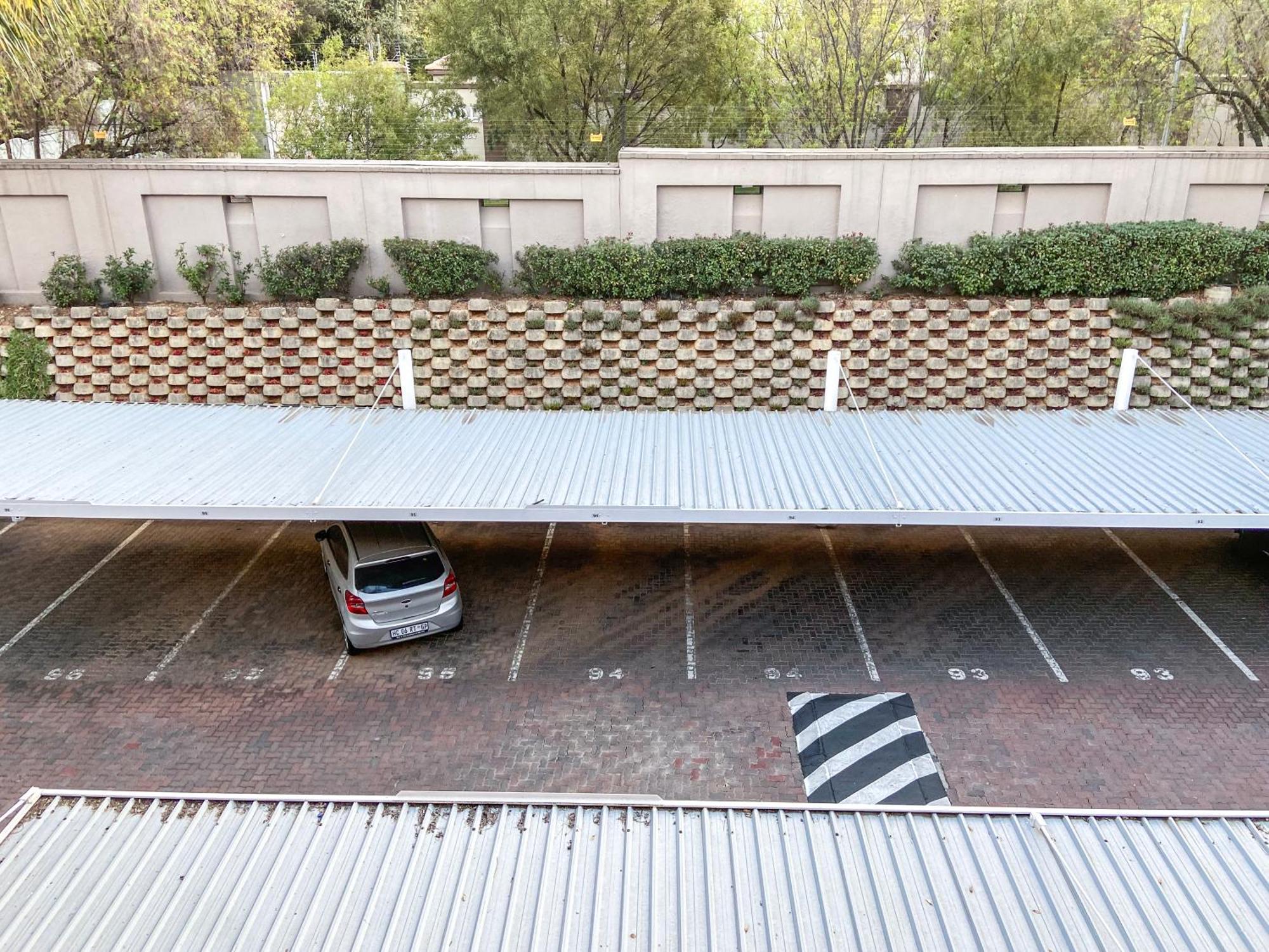 Spacious Luxury 3 Bedroom, 4 Bed With Balcony, Access To Pool & Tennis Court Plus Backup Power And 24hr Security Apartamento *