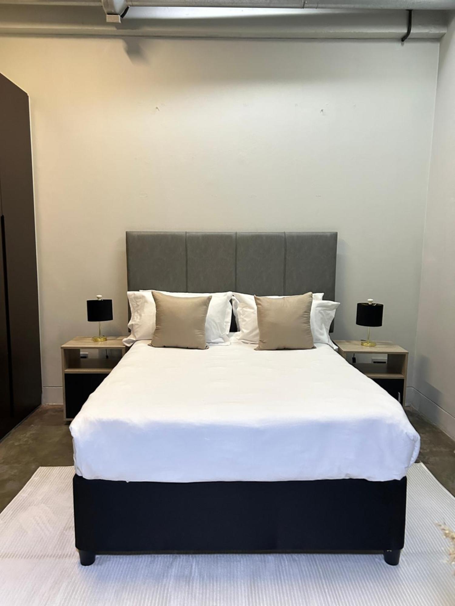 Maboneng Hallmark Apartment