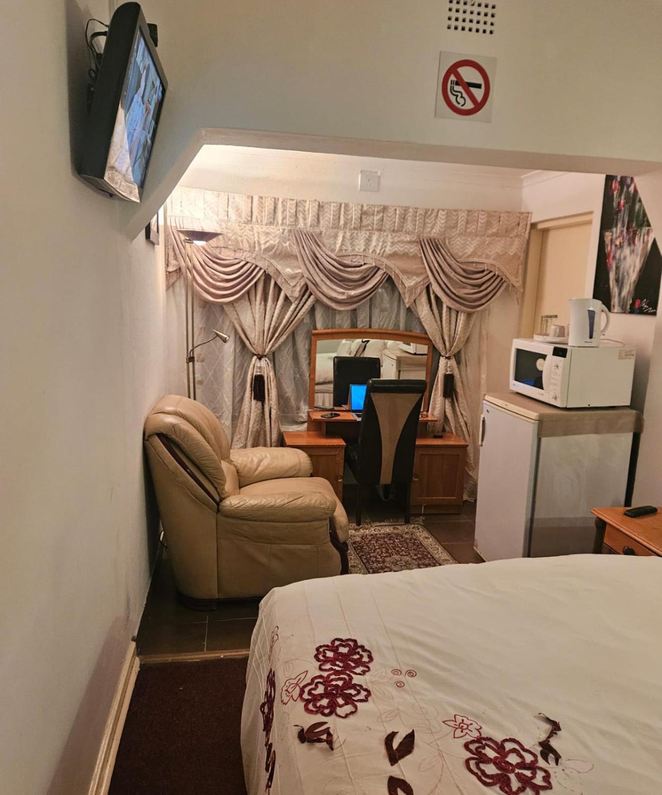 The Royal Princess On Malibongwe Drive Bed & Breakfast *