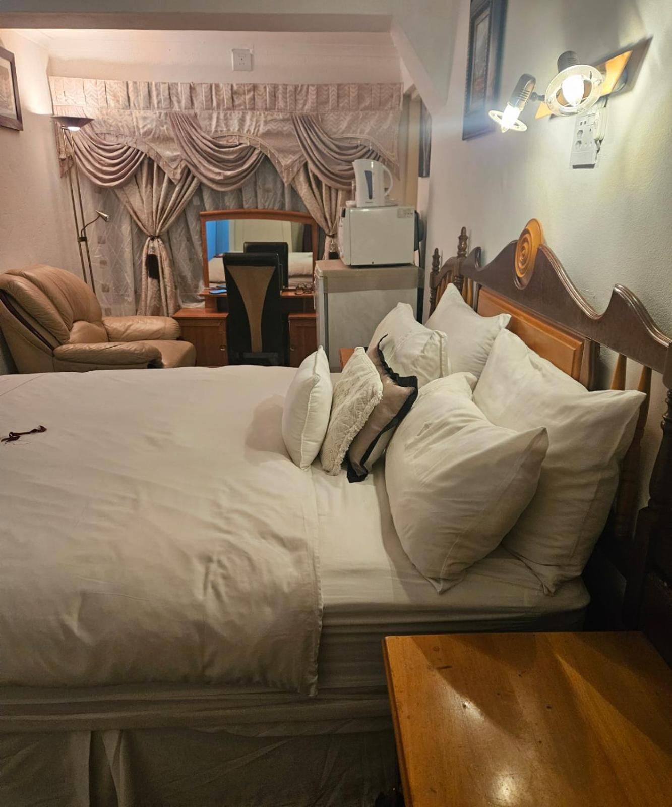 The Royal Princess On Malibongwe Drive Bed & Breakfast Johannesburg
