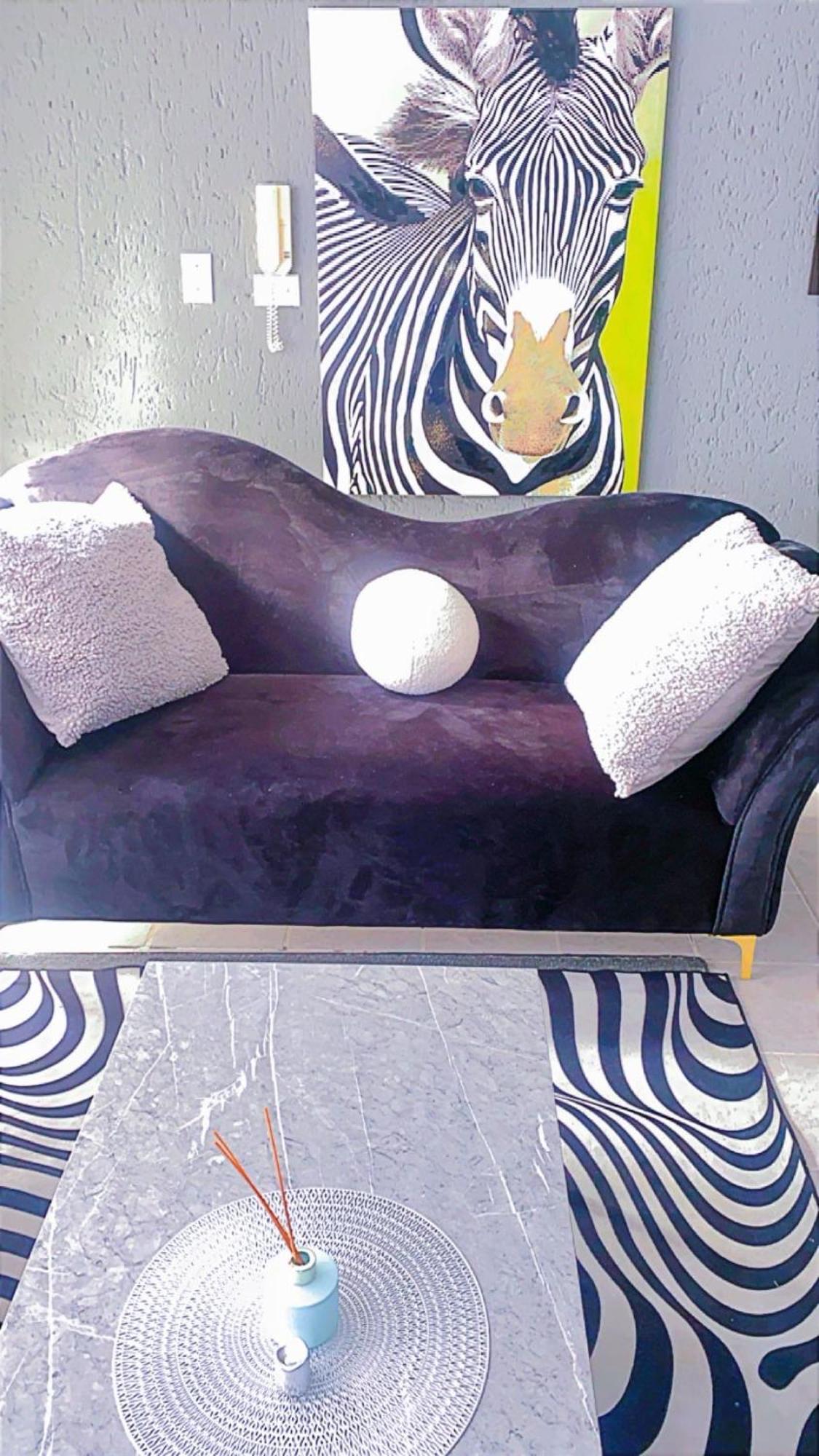 Apartment Feels Like Home, Sandton Johannesburg