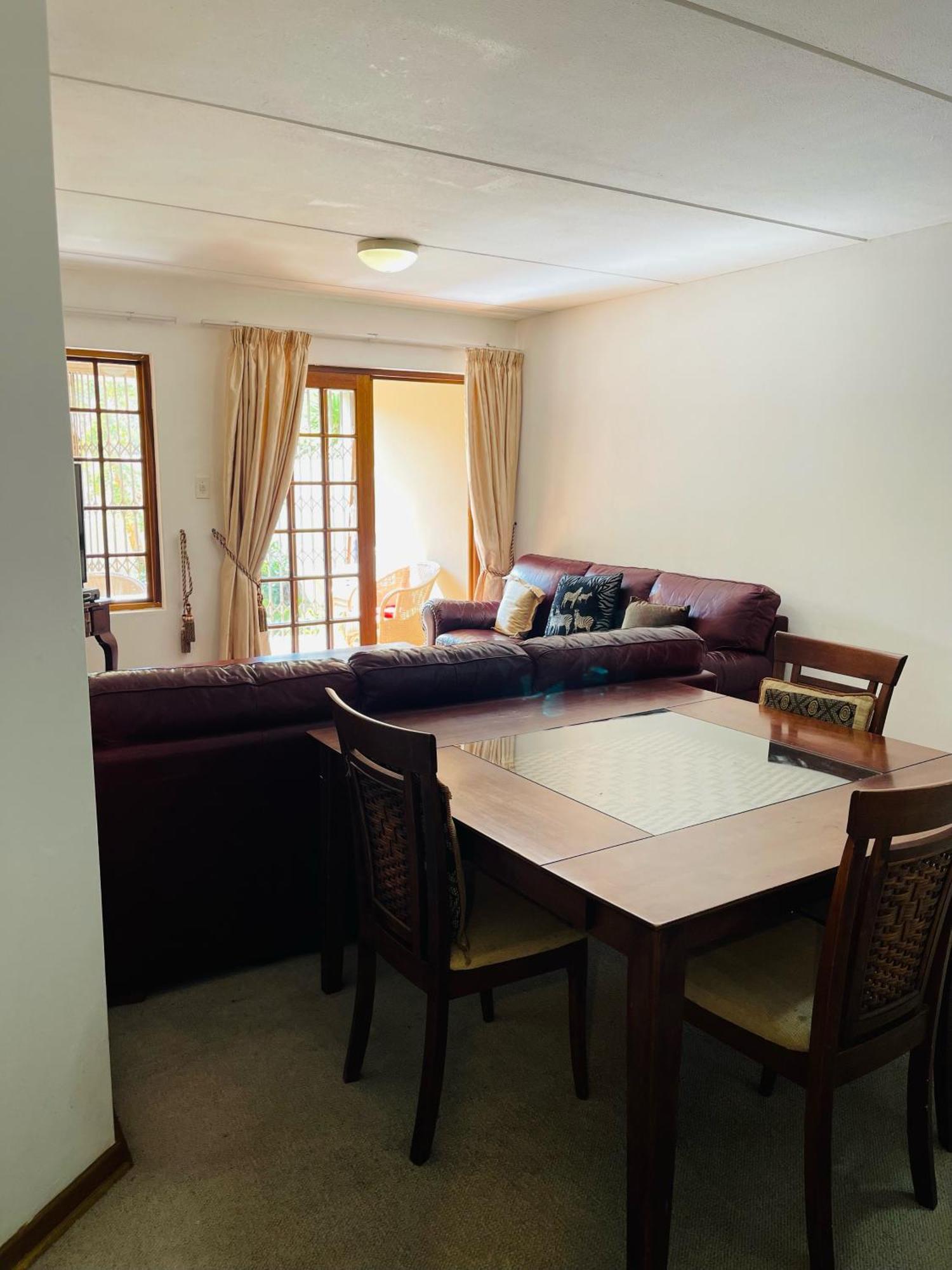 Hyde Park Apartment Johannesburg