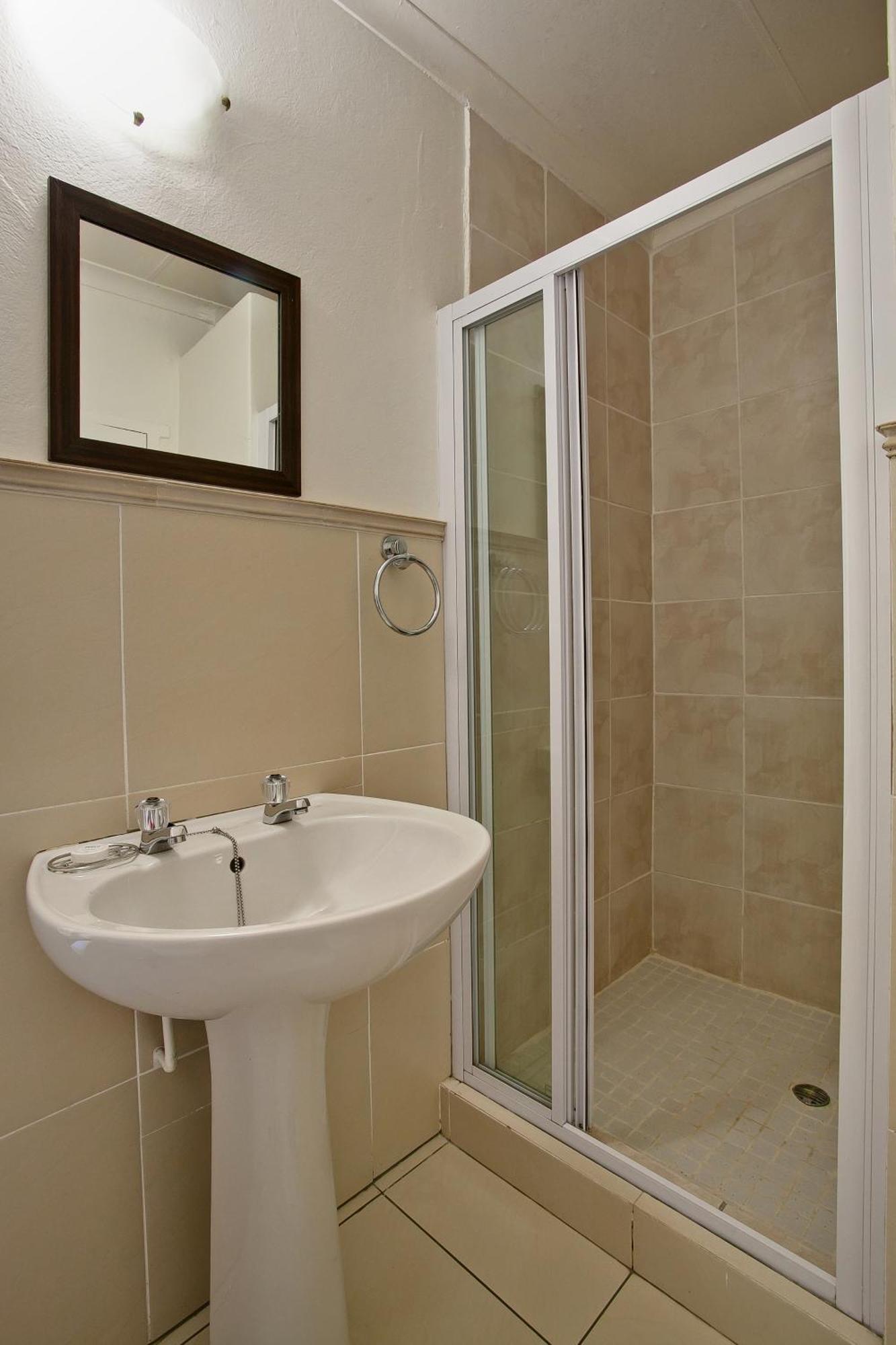 No 66 Sandton Bed & Breakfast *