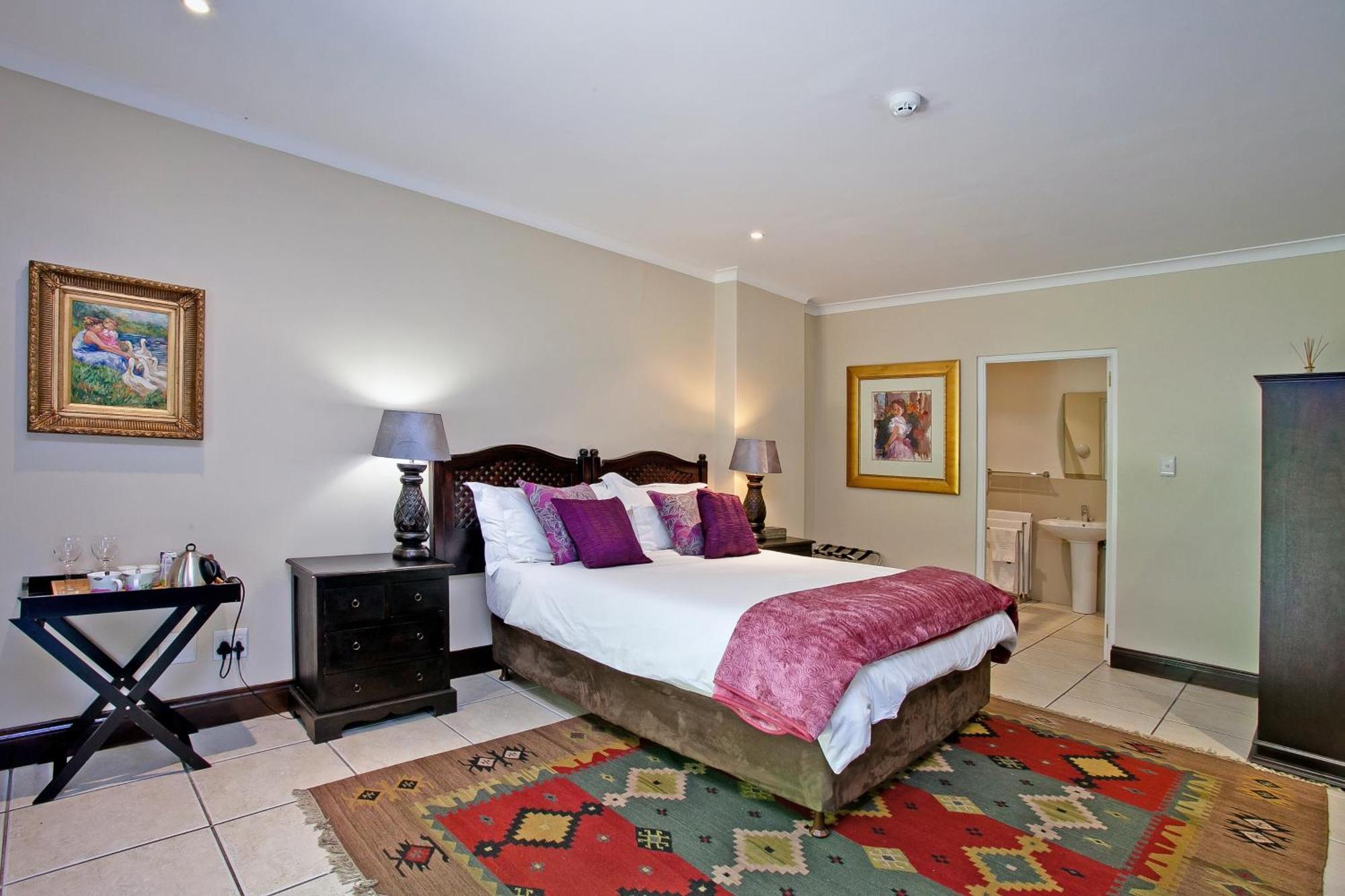 Bed & Breakfast No 66 Sandton *
