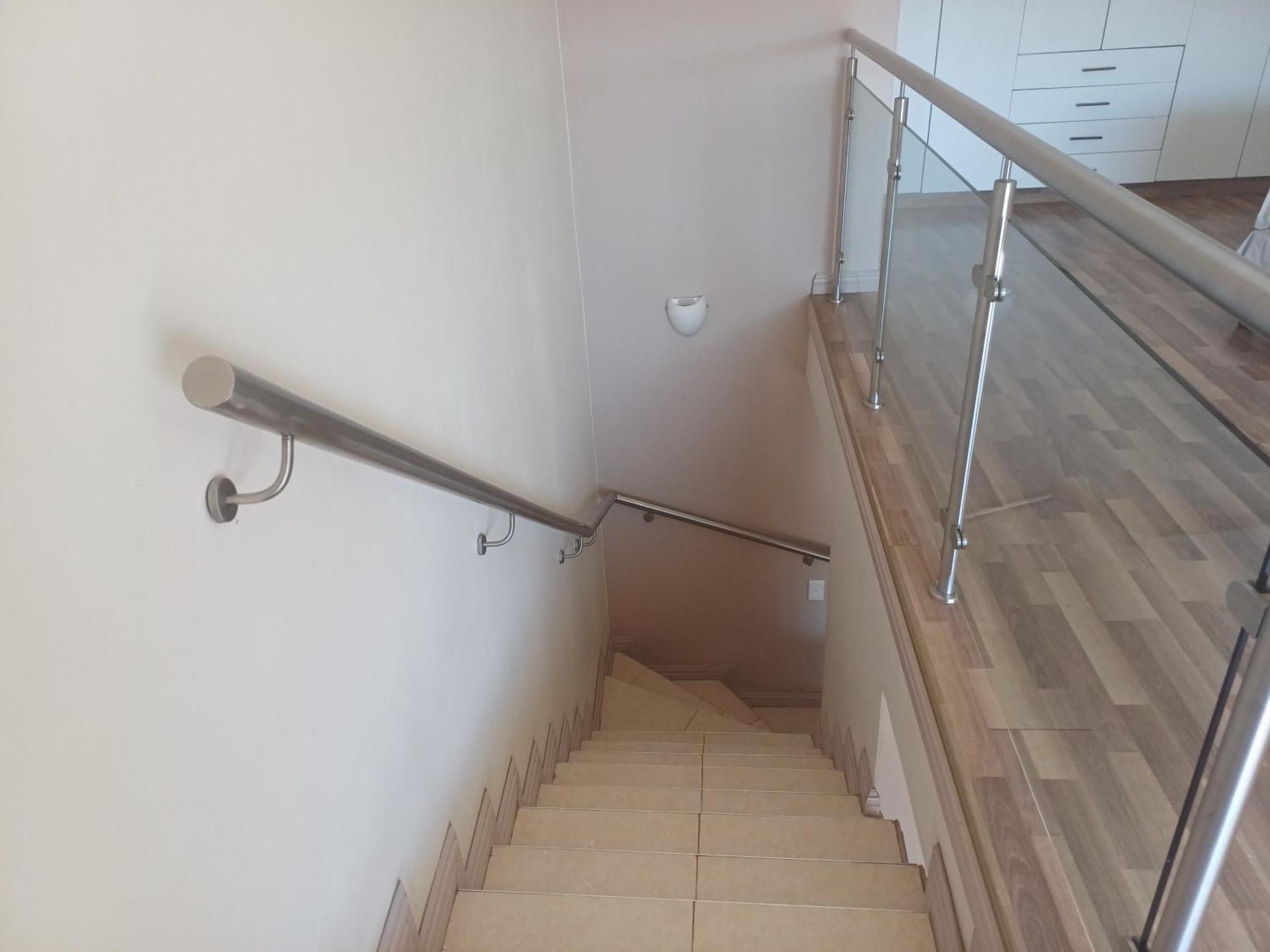 Mount Royal 30 Large 1 Bed With Balcony Apartment Johannesburg
