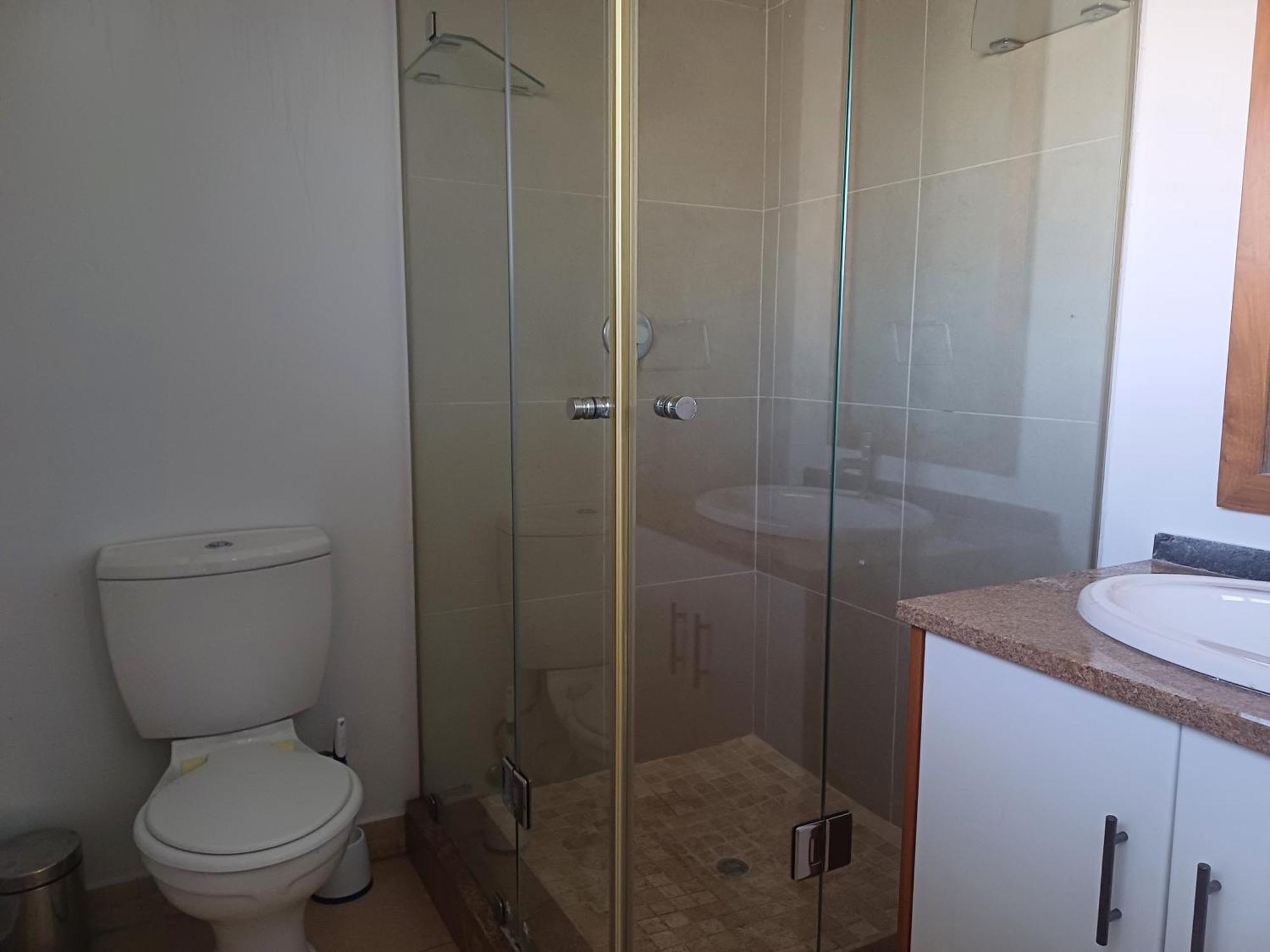 Mount Royal 30 Large 1 Bed With Balcony * Johannesburg
