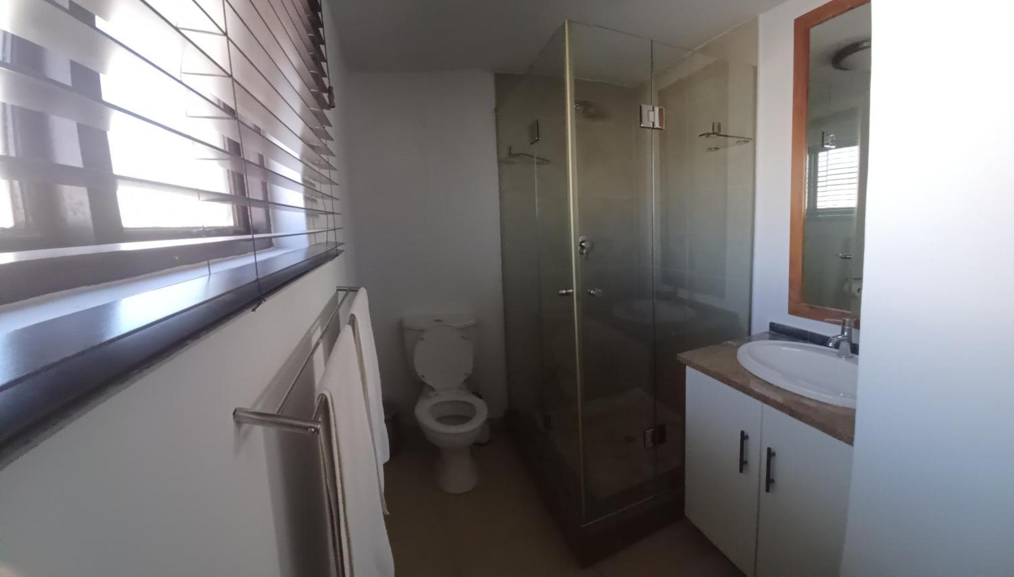 Mount Royal 30 Large 1 Bed With Balcony Apartment